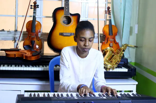 Piano lessons training at Kamata School